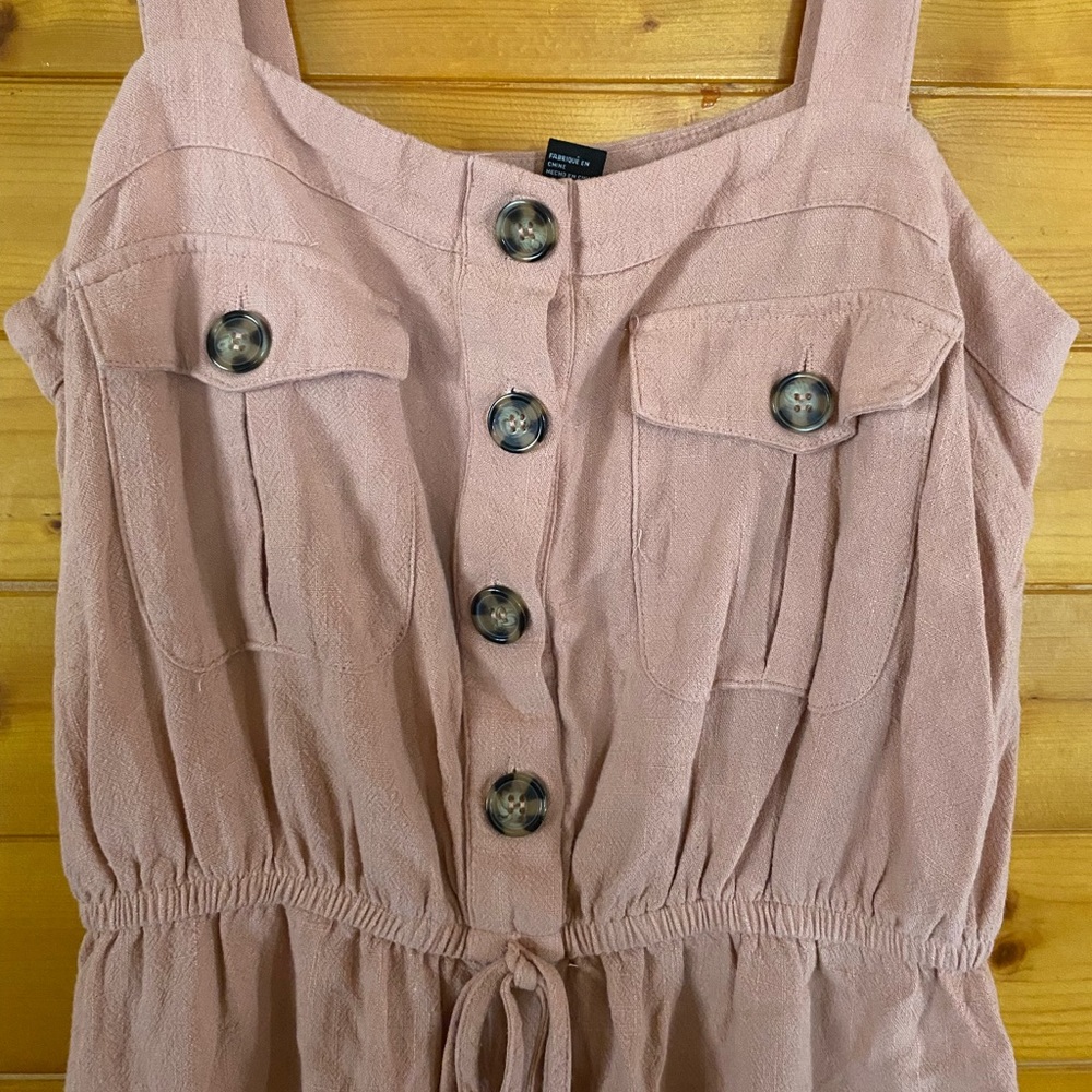 Peach romper - Picture 2 of 2